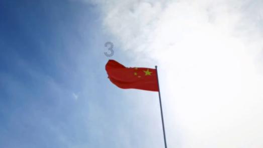 时尚芭比做美甲