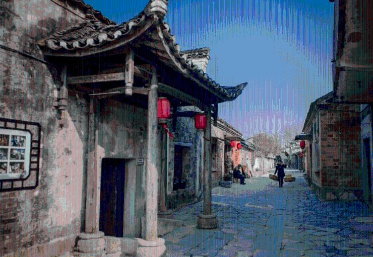 努力向上的铁球